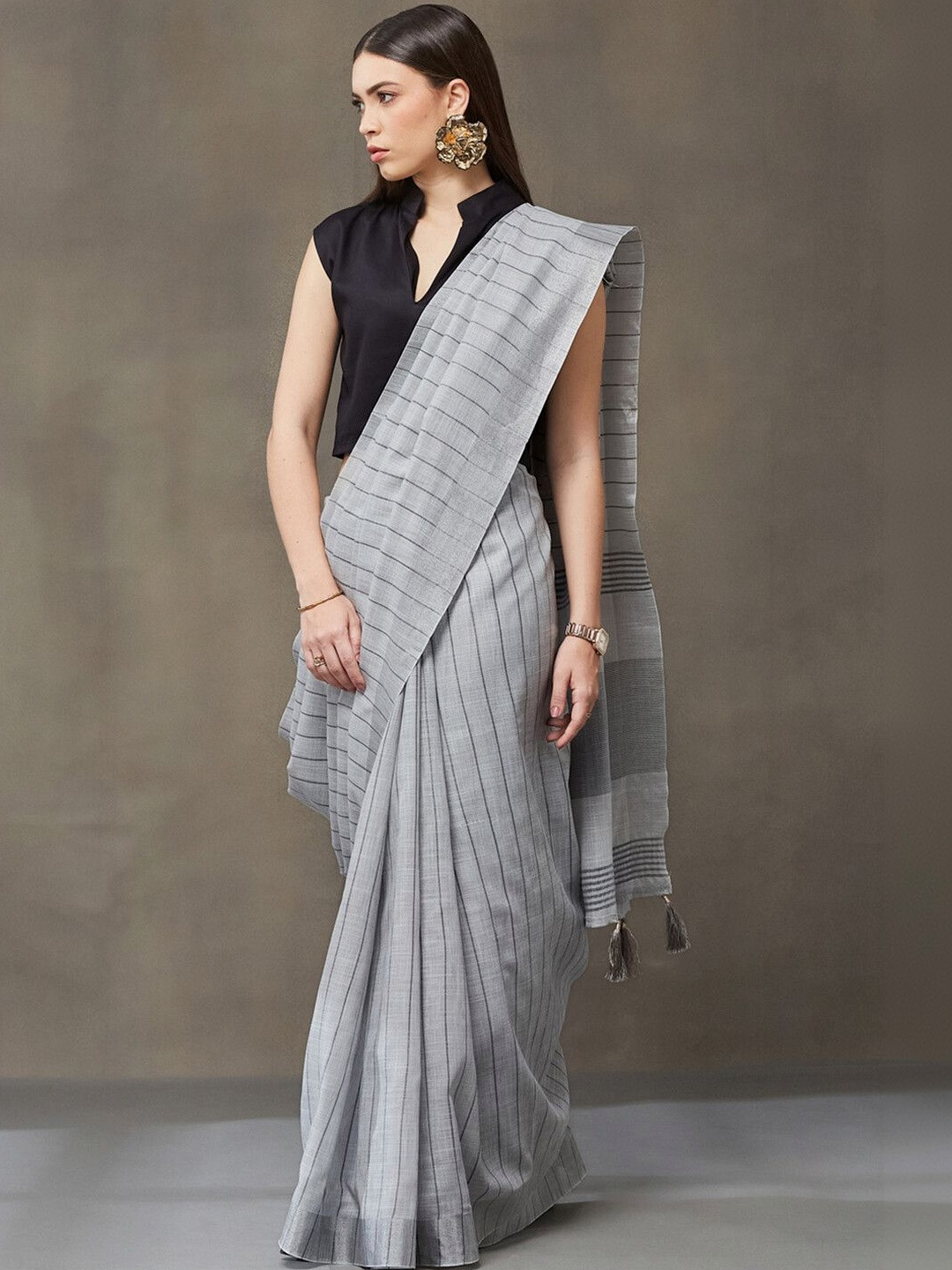 Navibhu Classic Everyday Striped Pure Cotton Handloom Saree