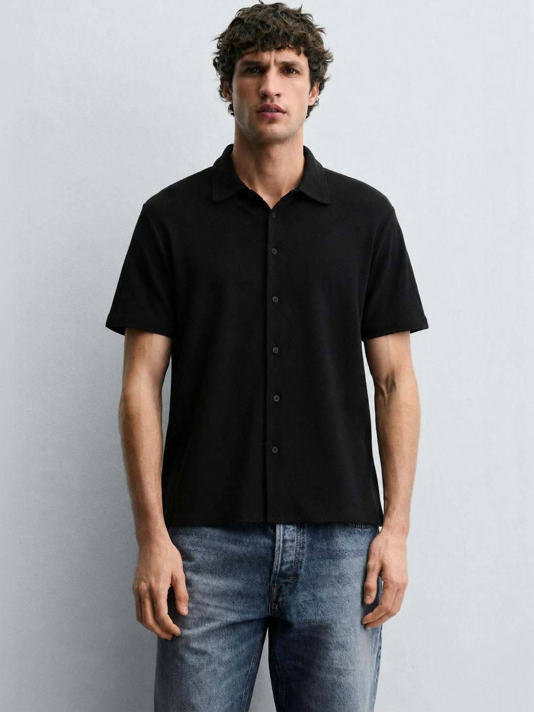 Alan Jones Men Comfort Spread Collar Solid Cotton Relaxed Fit Casual Shirt