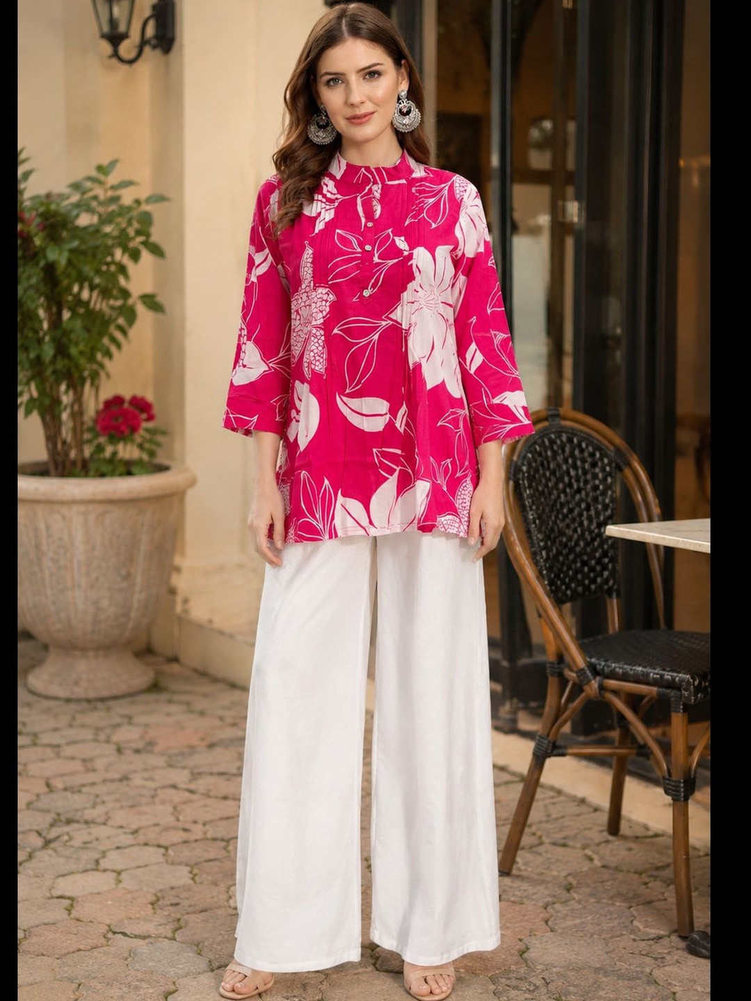 SINGNI Women Floral Printed Regular Pure Cotton Kurti with Palazzos