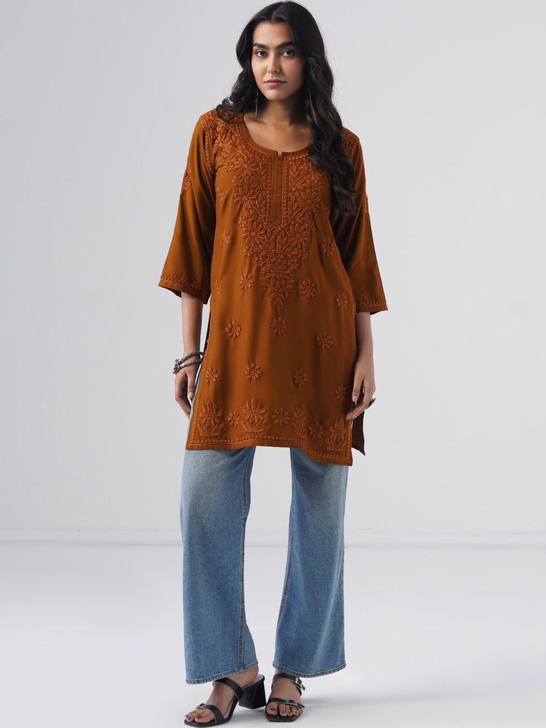SAZRIKA Women Embroidered Thread Work Kurta