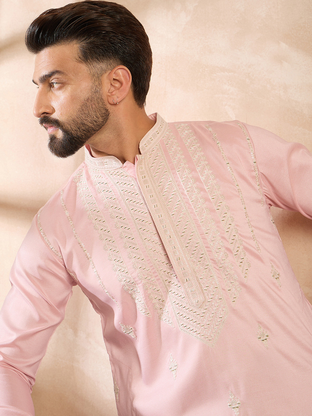 House of Pataudi Embroidered Mandarin Collar Kurta