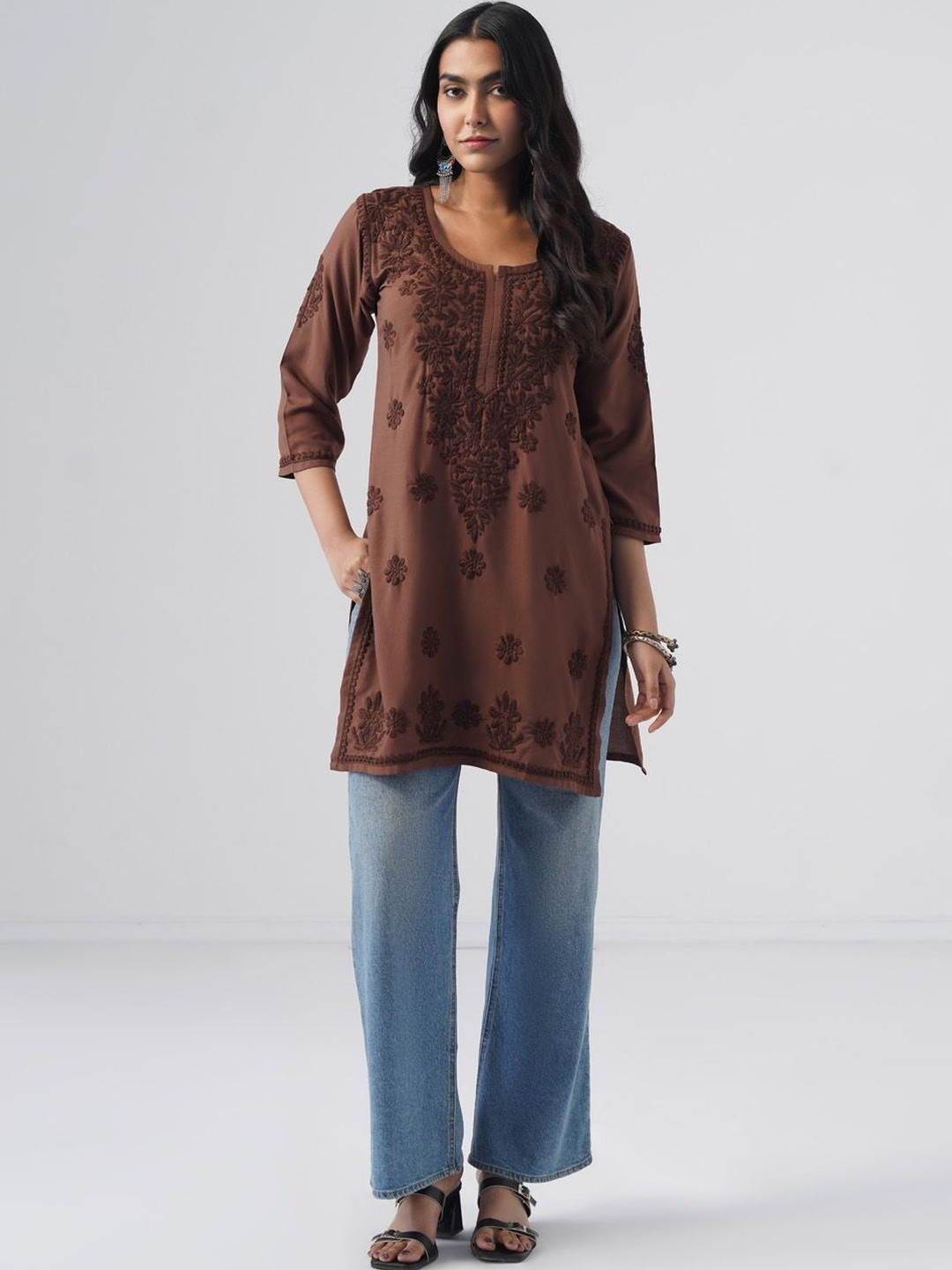 SAZRIKA Women Embroidered Chikankari Kurta
