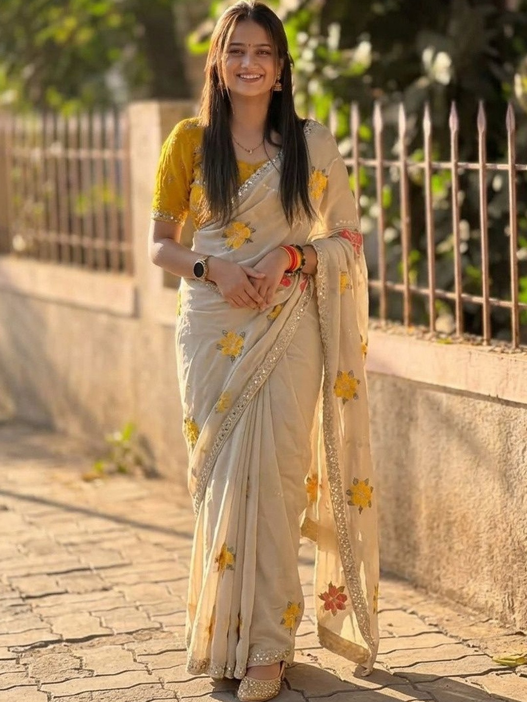 Sitanjali Floral Sequinned Pure Georgette Saree