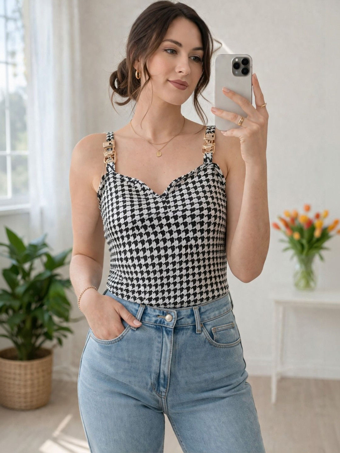 SAKSHI TRADER Print Top