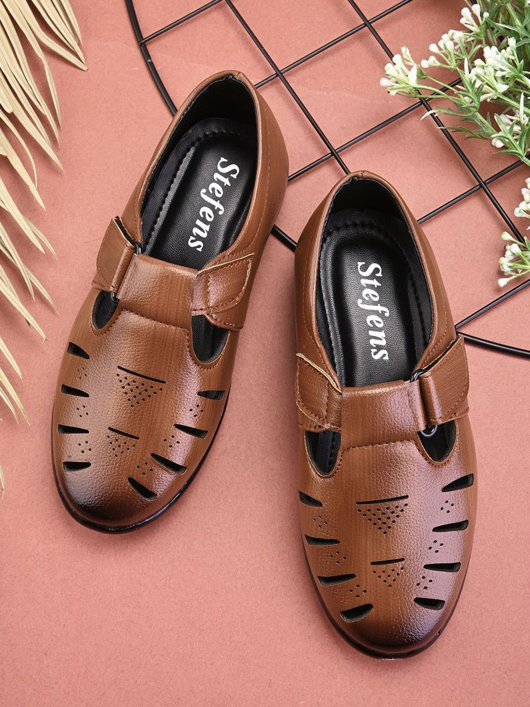 STEFENS Boys Shoe-Style Sandals