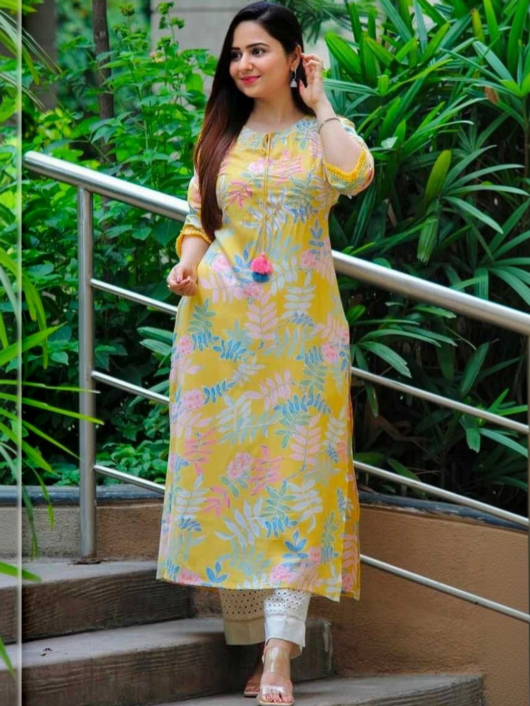 Gulmehendi Women Floral Printed Floral Kurta