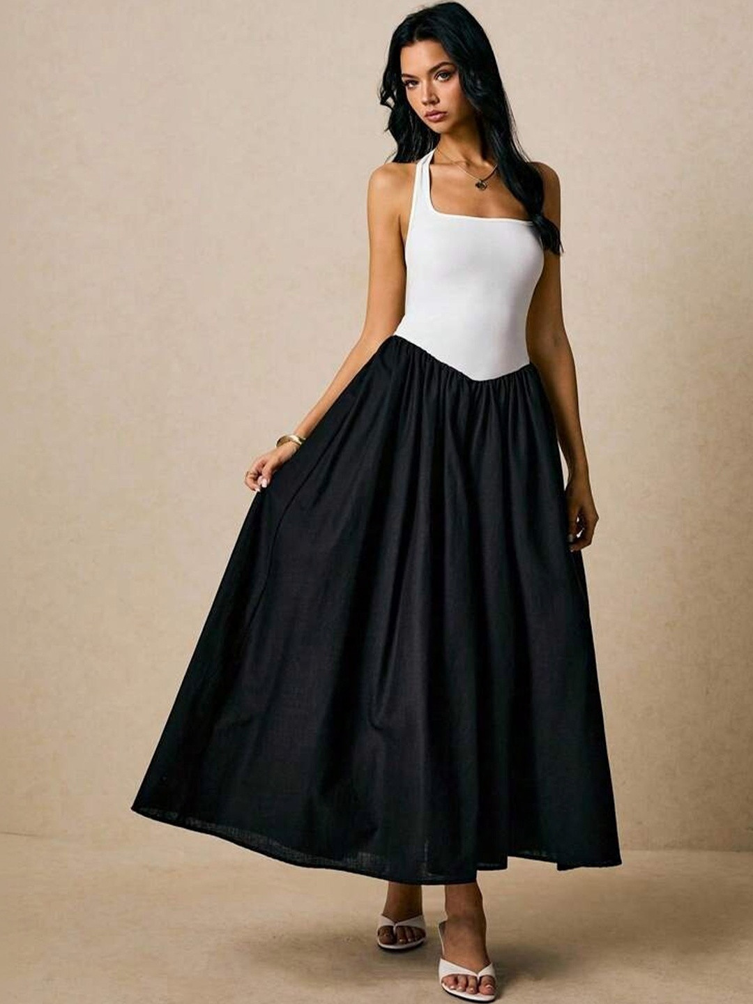 ZYNG Colourblocked Halter Neck A-Line Midi Dress
