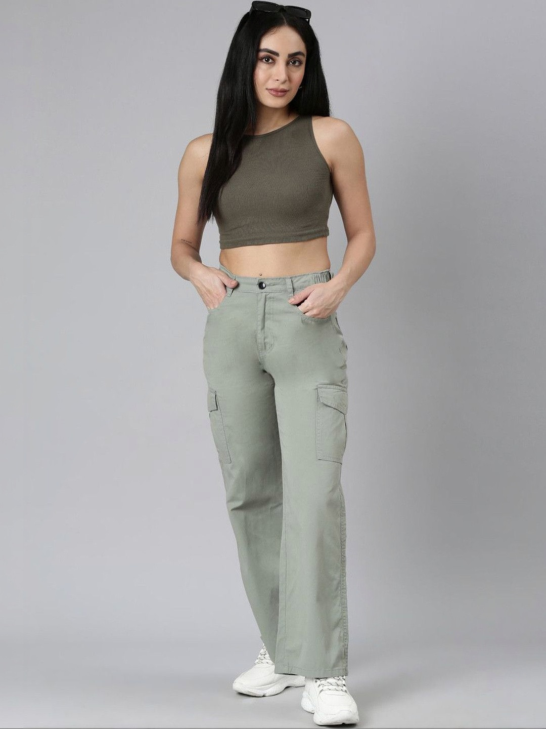 ZHEIA Women Baggy Straight Leg High-Rise Easy Wash Cargos Trousers