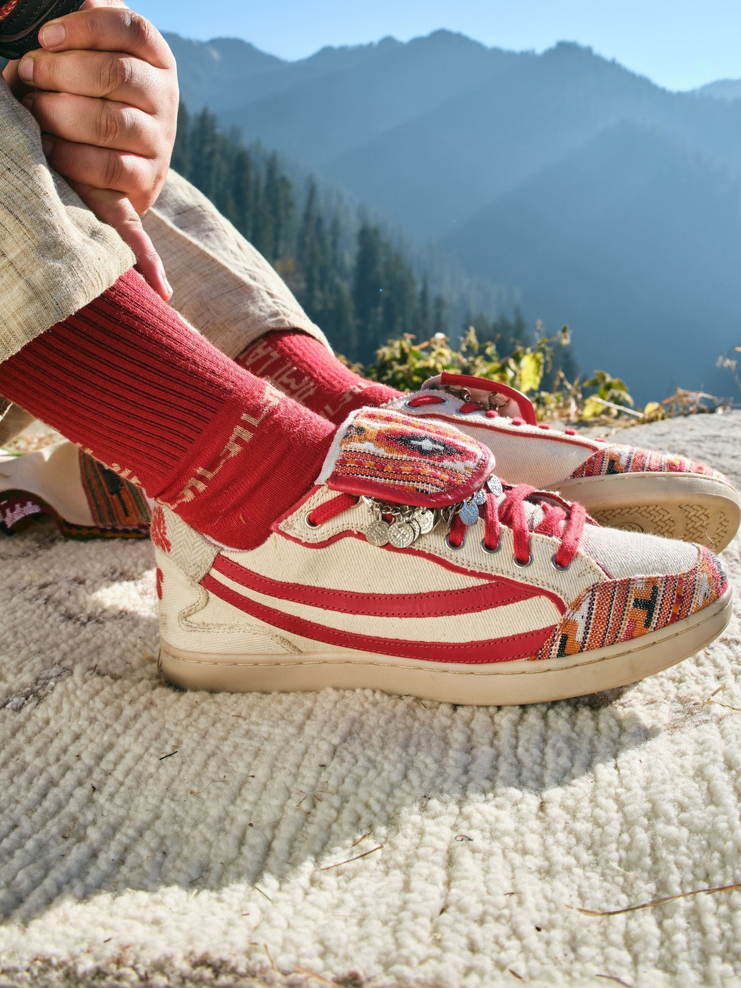 GULLYLABS Men Canvas Buransh Red Casual Sneakers