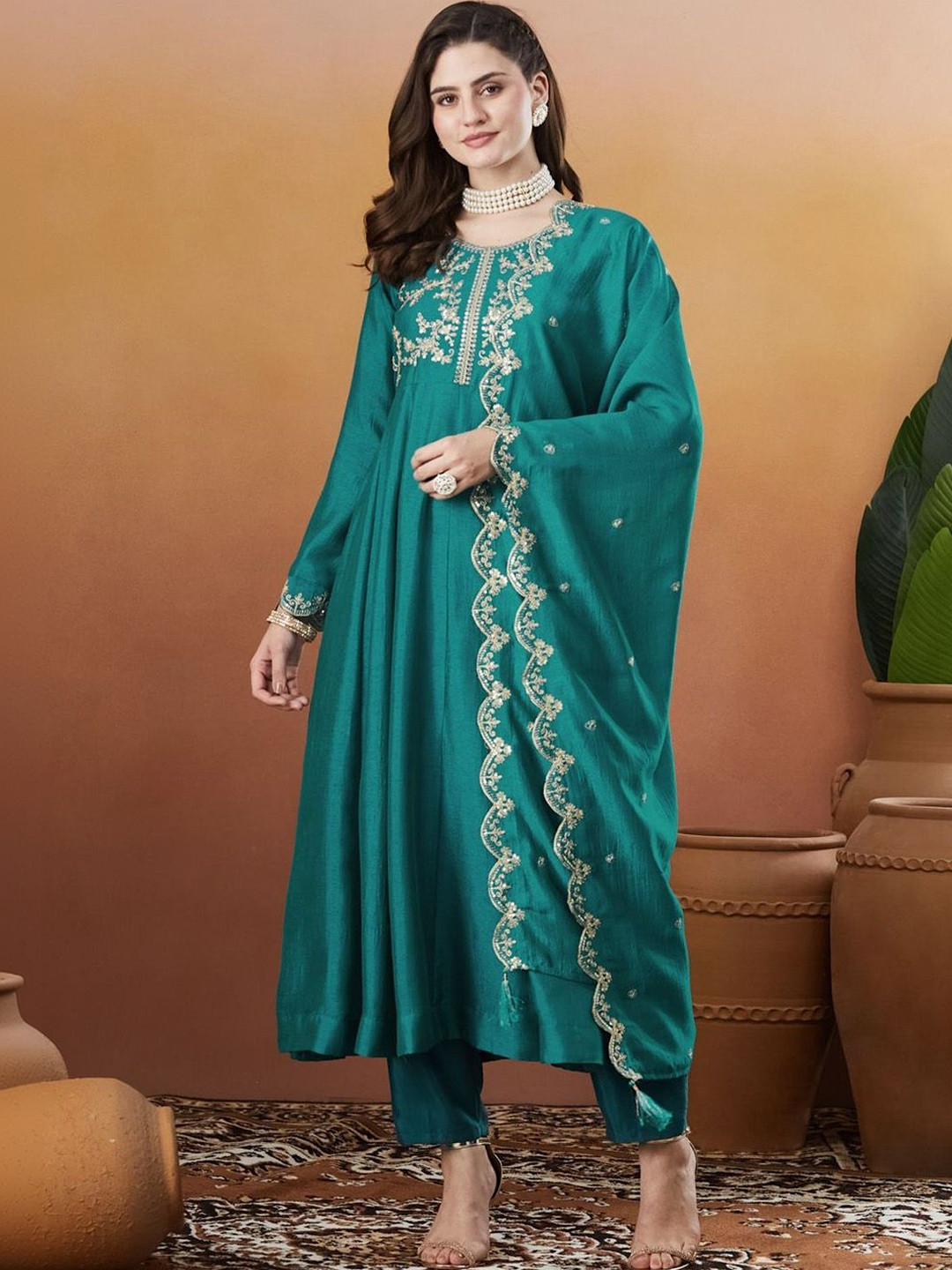 Sangria Women Floral Embroidered Regular Thread Work Kurta with Trousers & With Dupatta