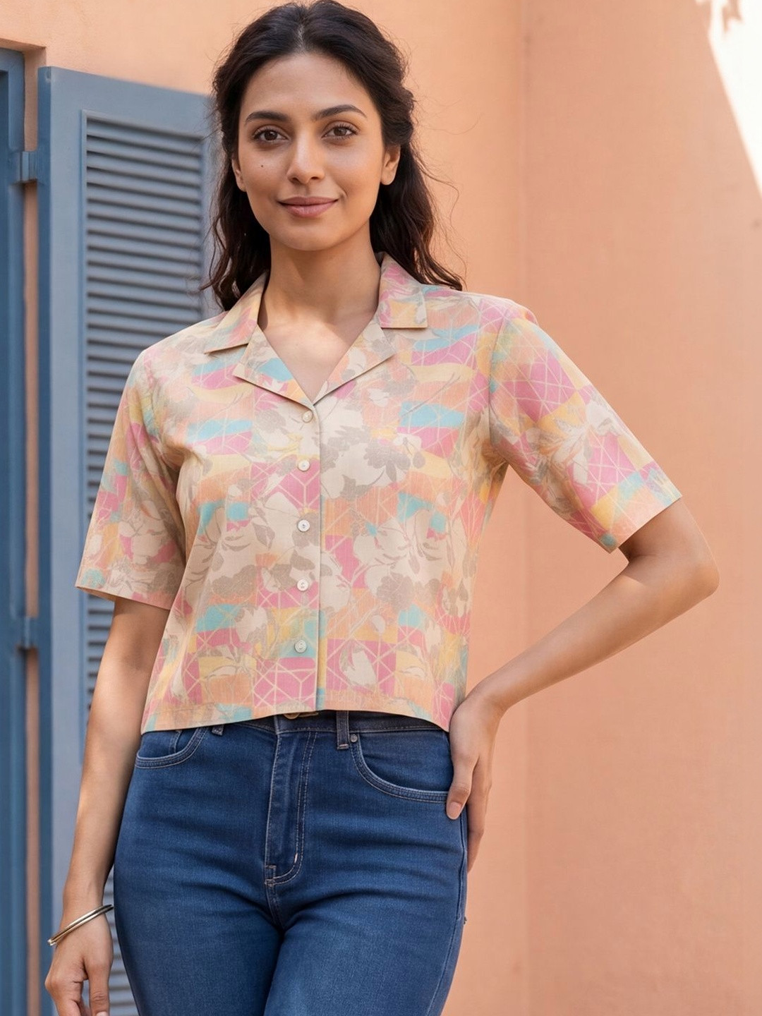 AHIKA Women Abstract Print Shirt Style Crop Top