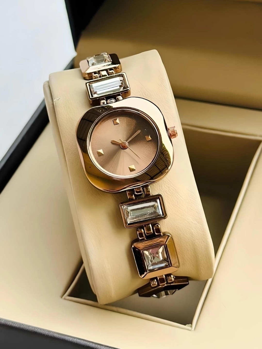 Moda Rapido Women Brass Dial & Bracelet Style Straps Analogue Multi Function Watch M R DB03 Brown