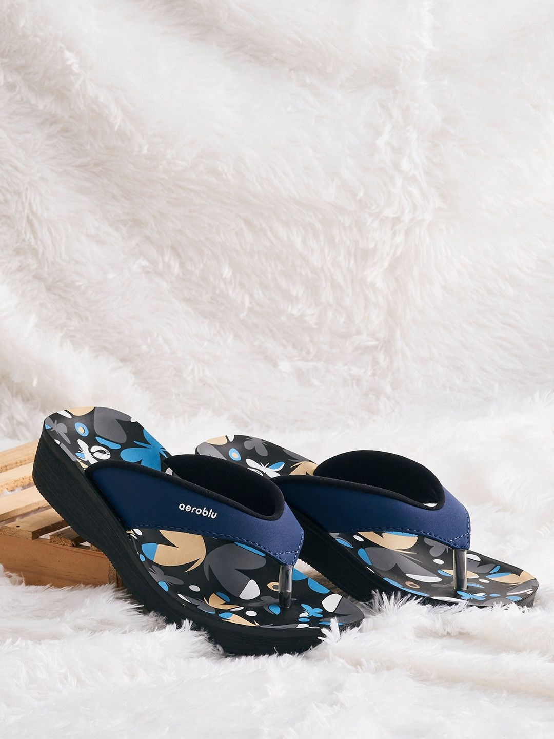 Aeroblu Women Printed Comfort Slip-On Flats