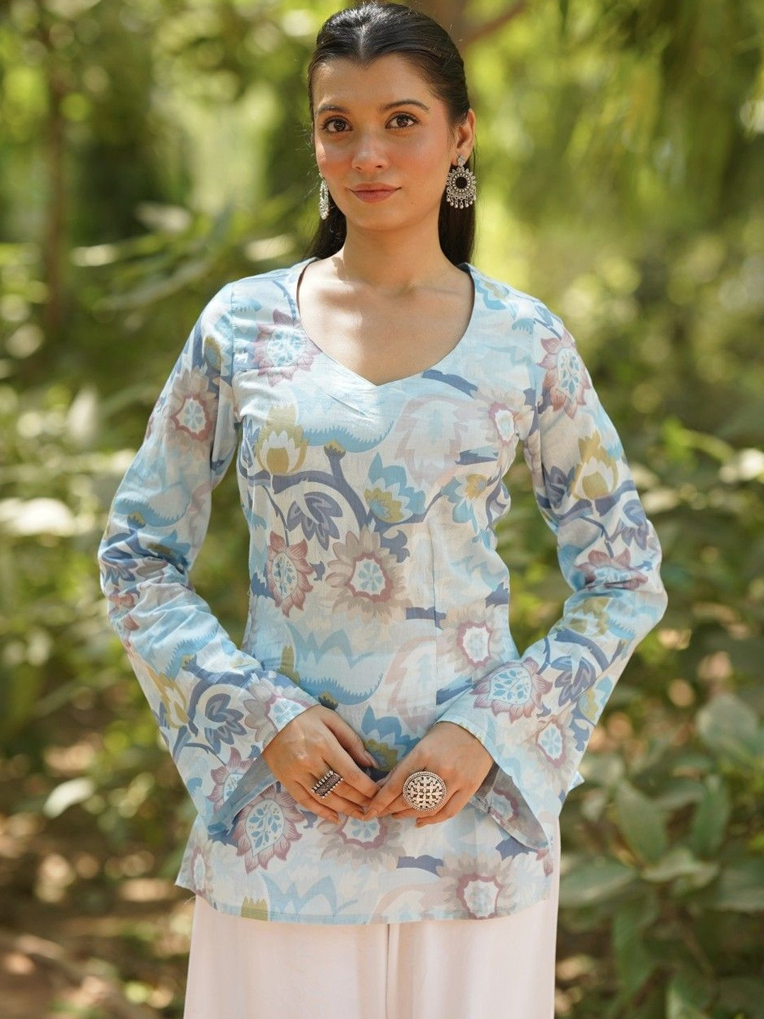 BENPANI Floral Printed V-Neck Kurti