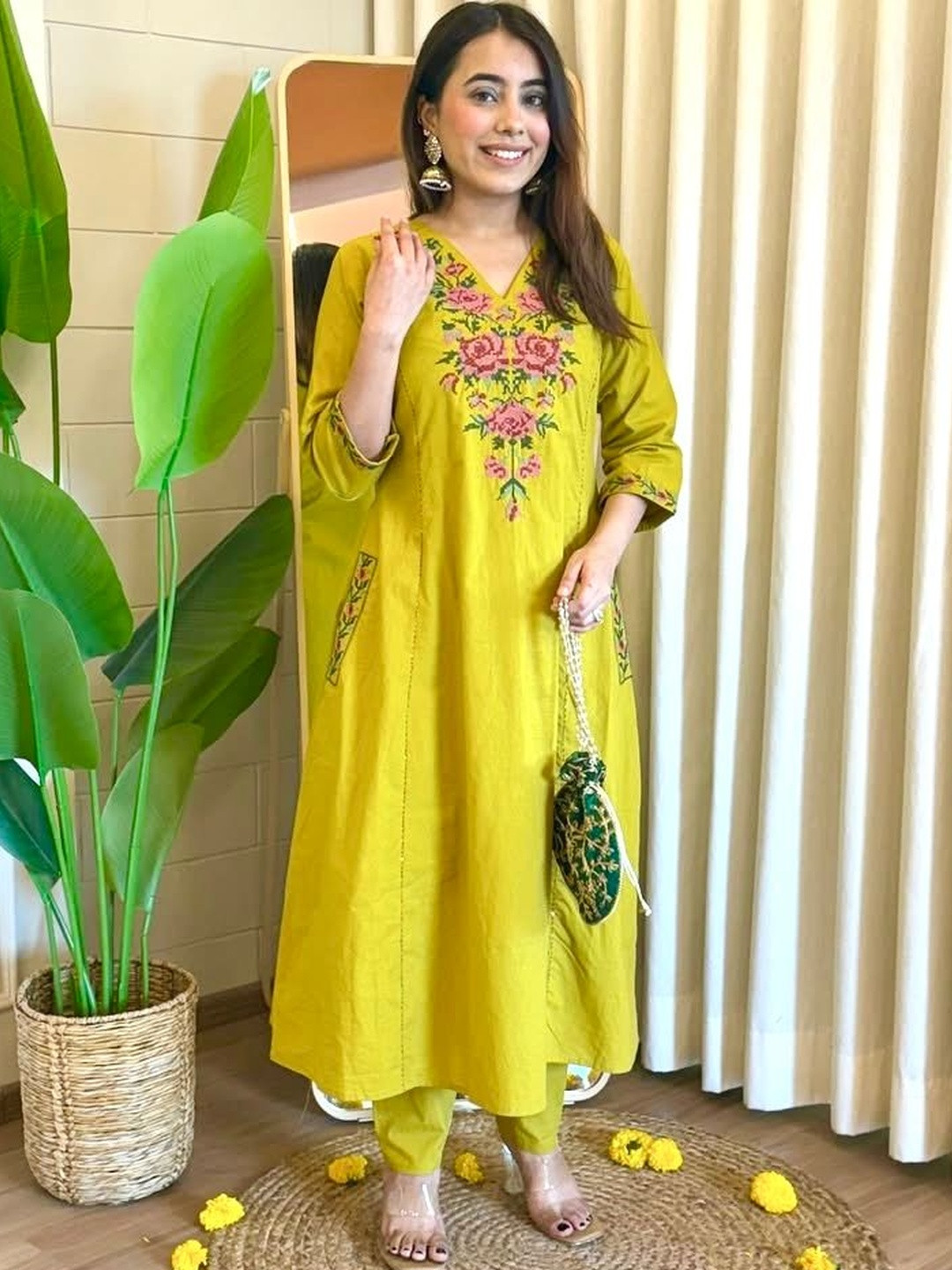 SEAKART Women Floral Embroidered Regular Thread Work Kurta with Trousers