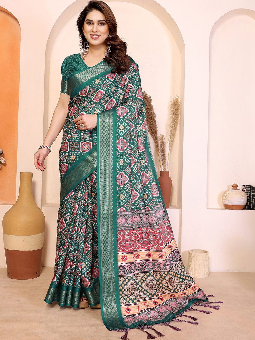 Urban Pallu Bandhani Silk Blend Designer Block Print Saree