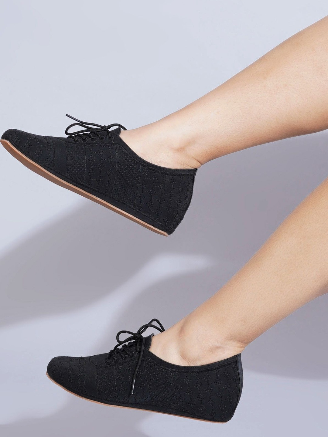 SELFIEE Women Textured Sneakers