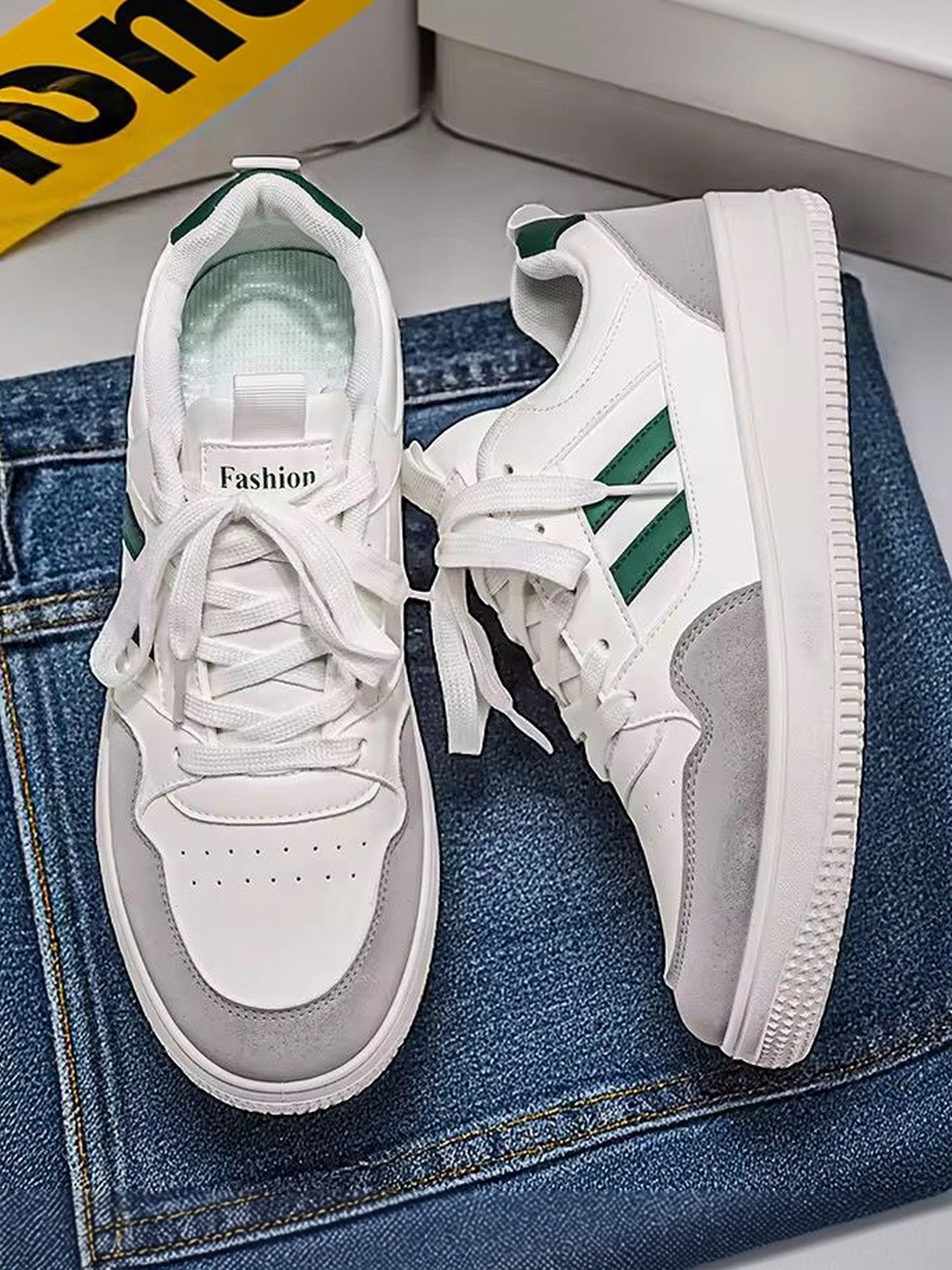 Fition Men Colourblocked Sneakers