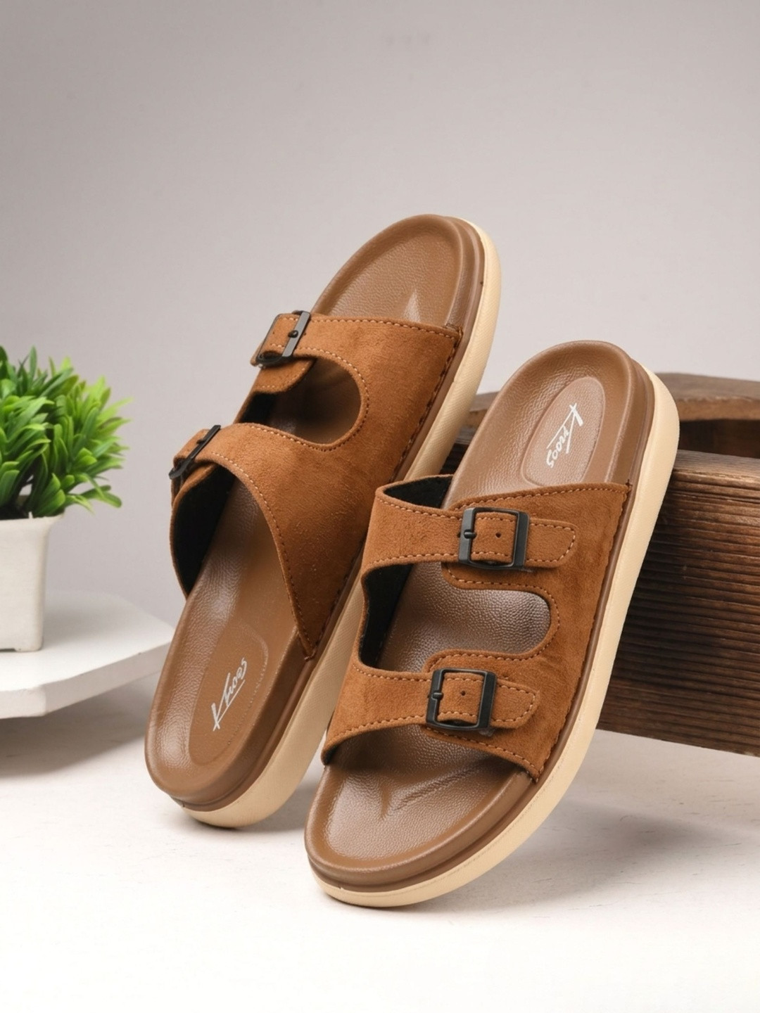 knoos Women Open Toe Flats with Buckles
