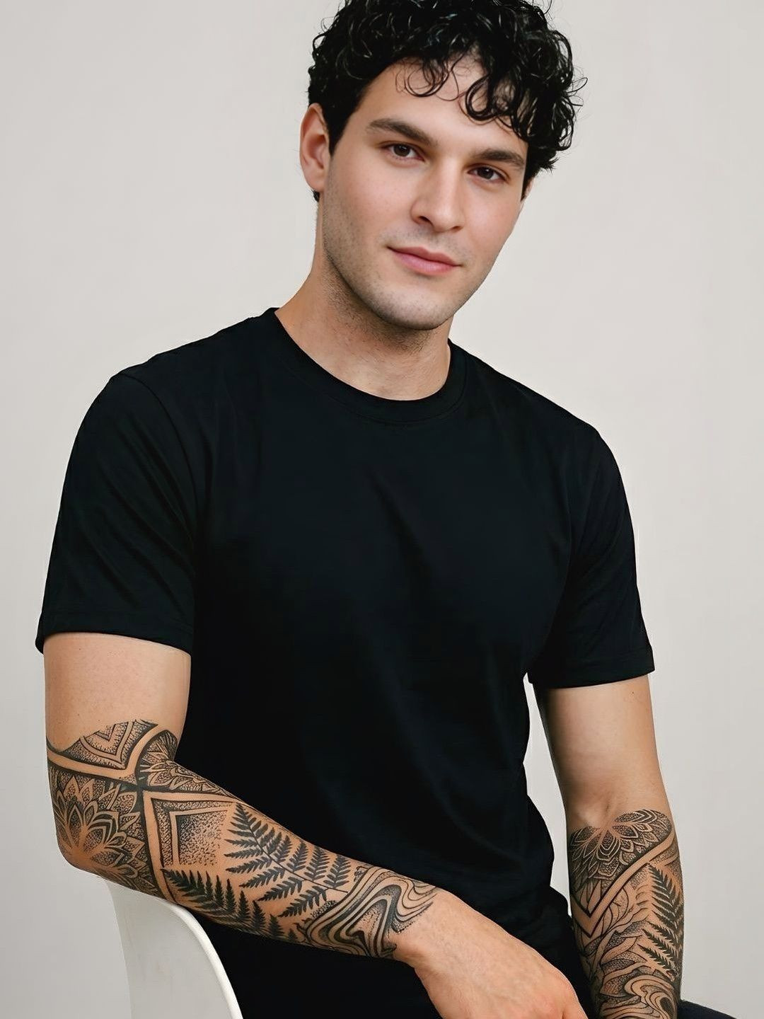 UNIQSOME Men T-shirt