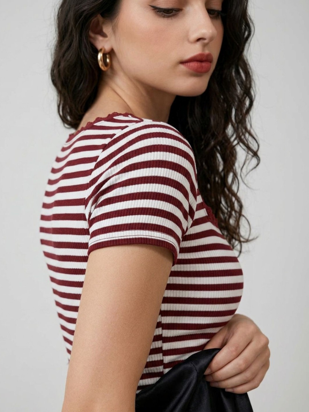 Istyle Can Striped Ruffles Crop Top