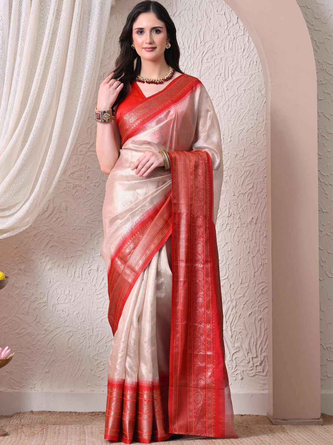 THE WEAVERS SHOP BY RAAVI Woven Design Zari Silk Blend Fusion Banarasi Saree