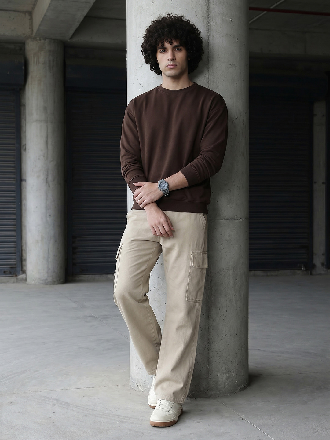 The Roadster Lifestyle Co Round Neck Regular Pullover Sweatshirt