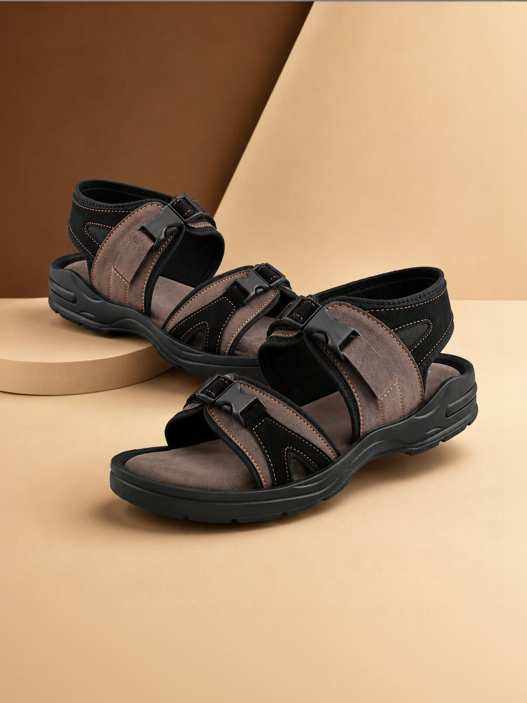 Roadster Men Comfort Sandals