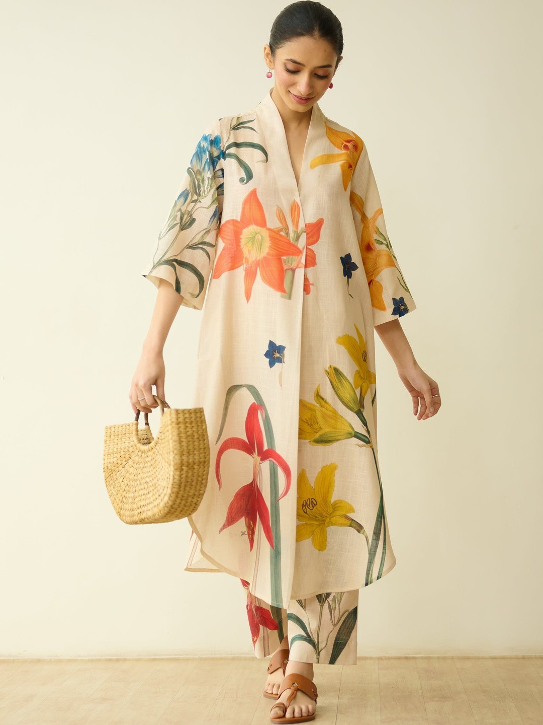 Rustorange Women Floral Printed Regular Pure Cotton Kurta with Trousers