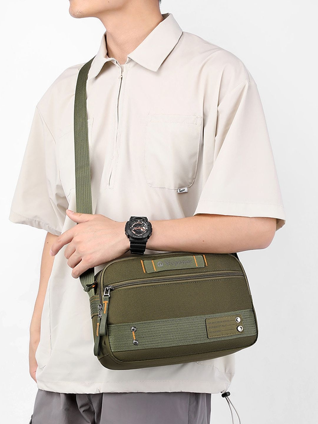 StyleCast Men Medium Size Messenger Bag