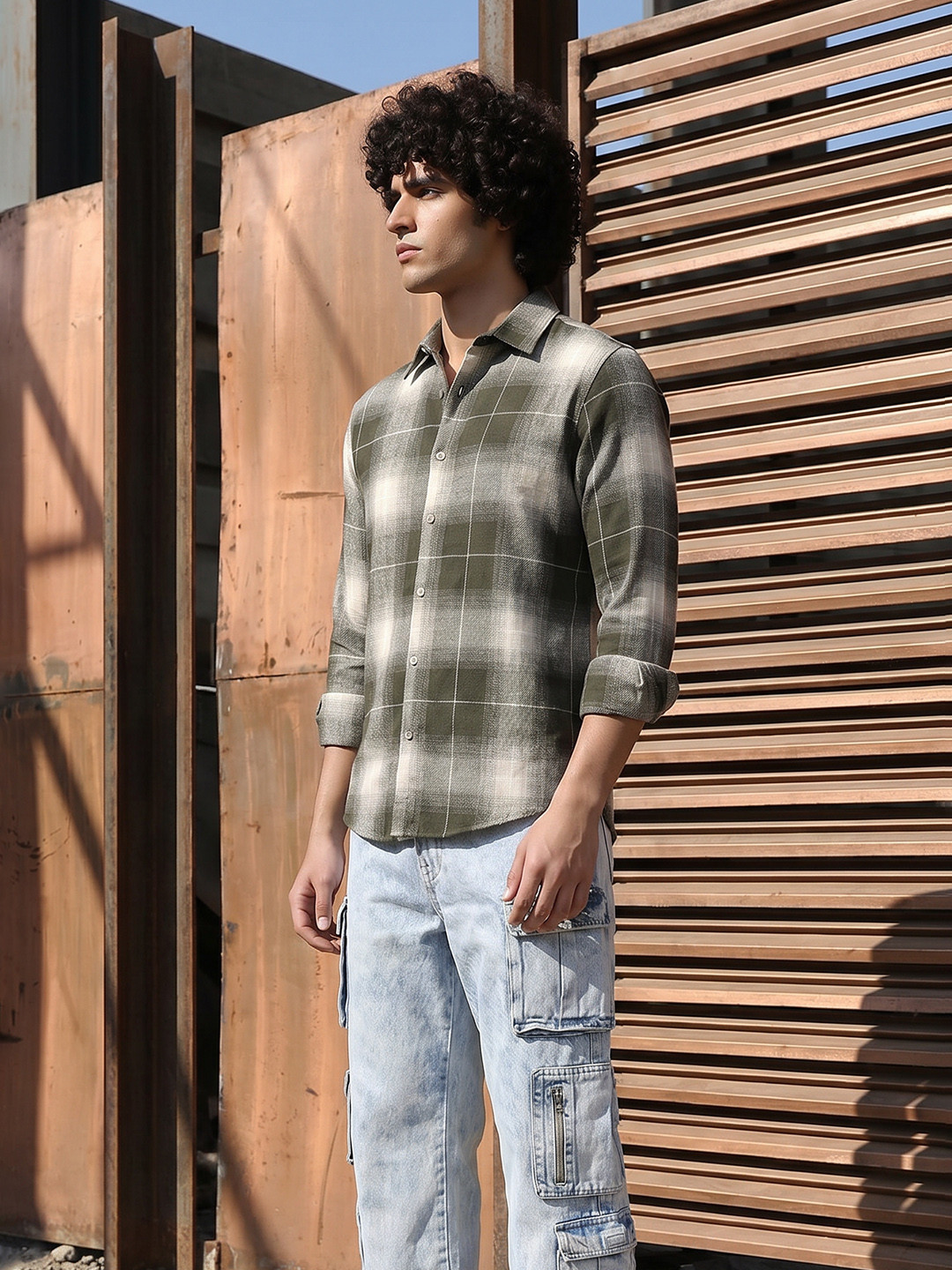 The Roadster Lifestyle Co Checked Pure Cotton Spread Collar Shirt