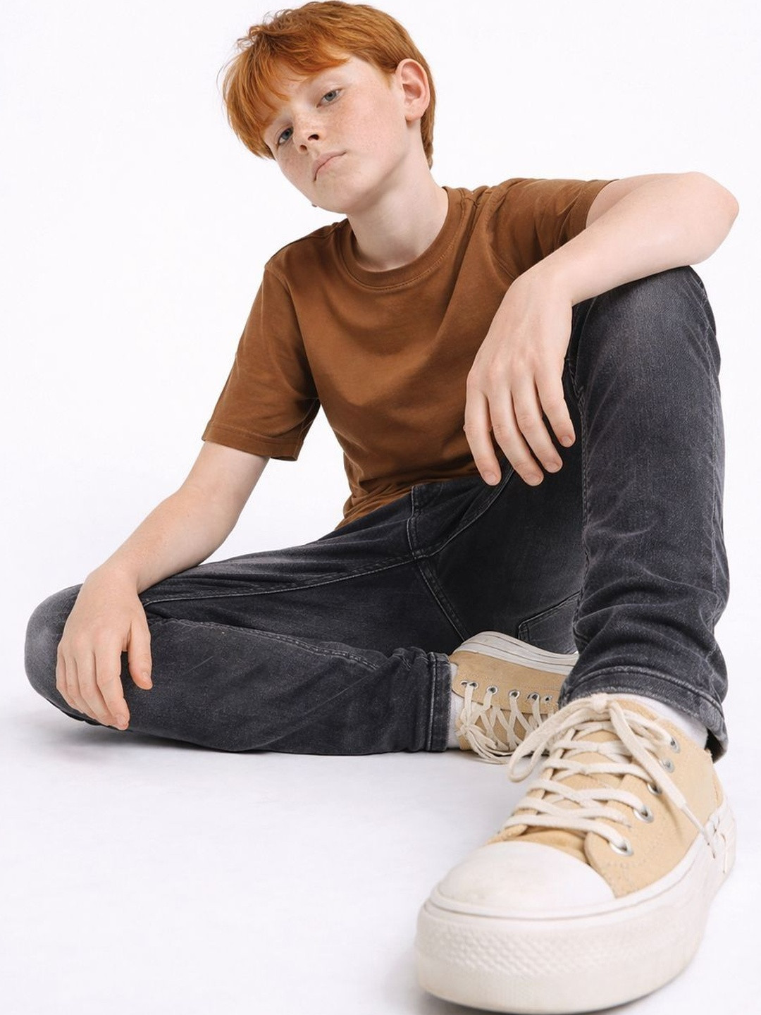 ZAB- ZEN ALPHA BETA Boys Regular Fit High-Rise Mildly Distressed Light Fade Jeans