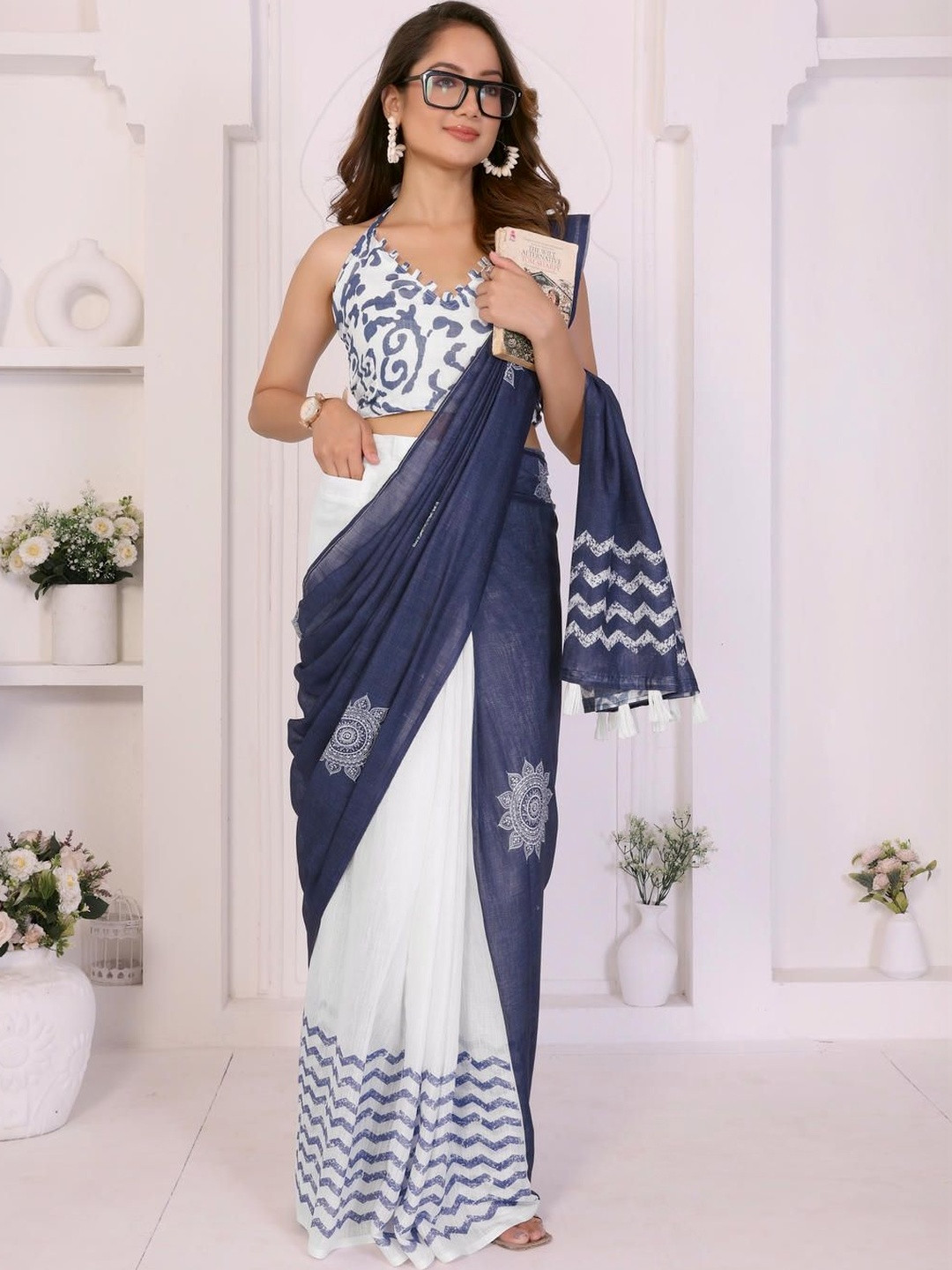 SAMANTHA Zari Linen Blend Belted Saree