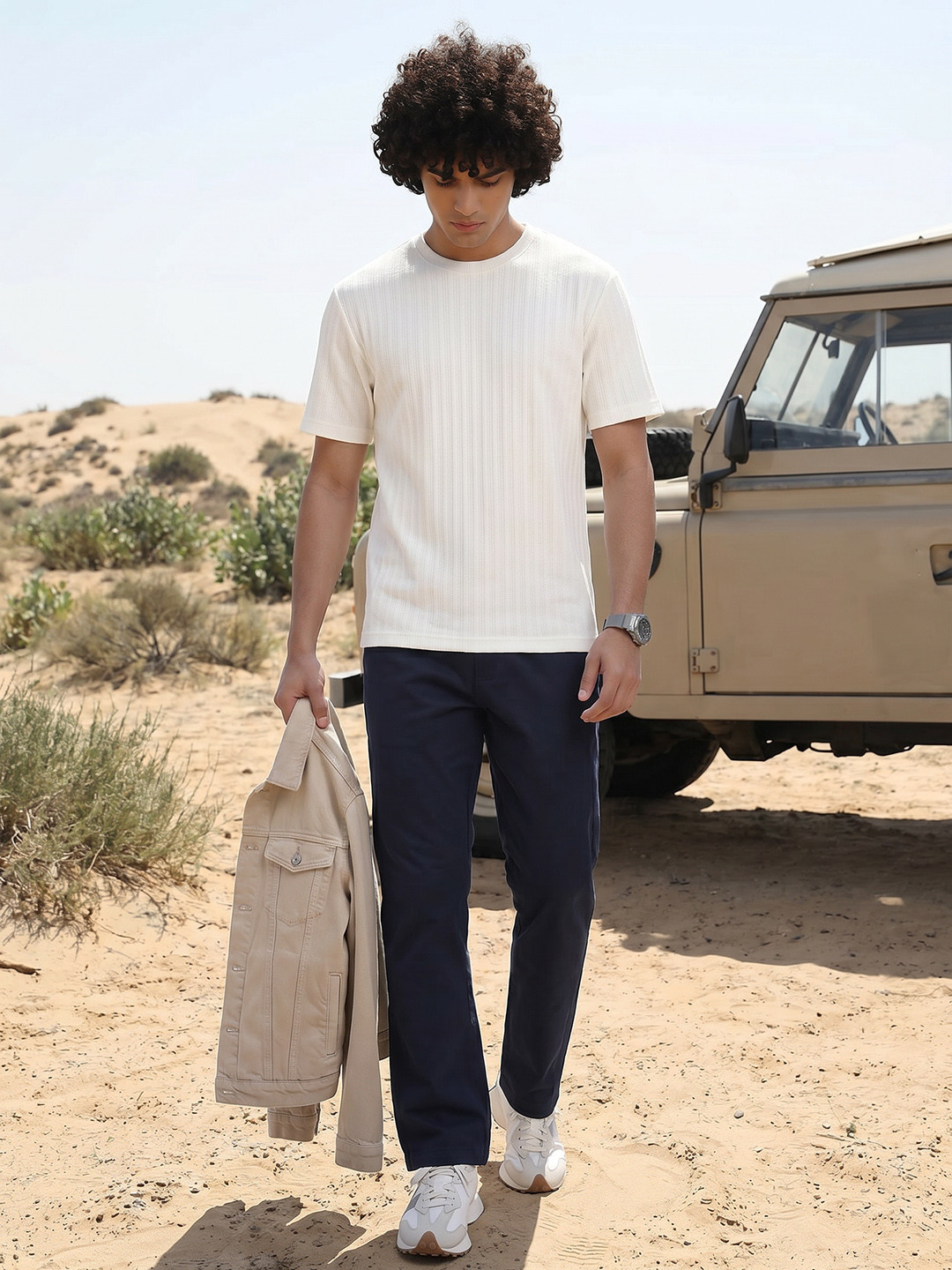 The Roadster Life Co. Men Straight Fit Trousers