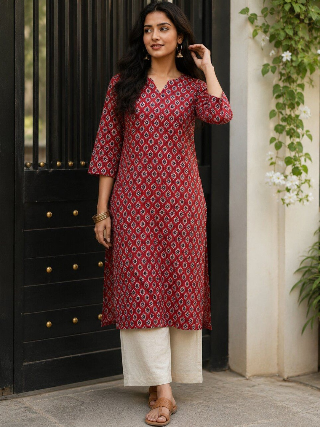 Ethnic Lady Geometric Printed V-Neck Kurti