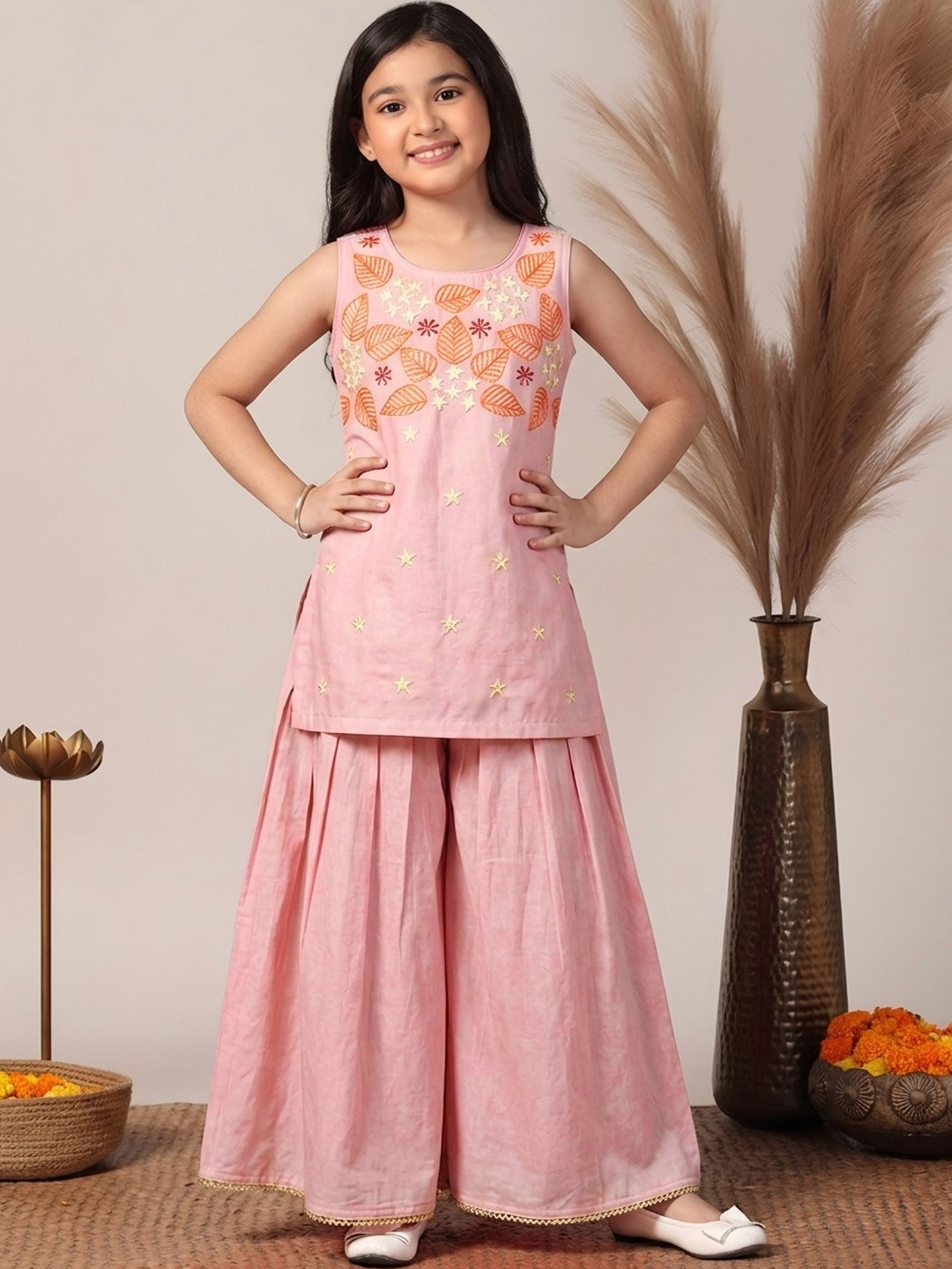 KidsFlower Girls Embroidered Regular Thread Work Kurta with Palazzos