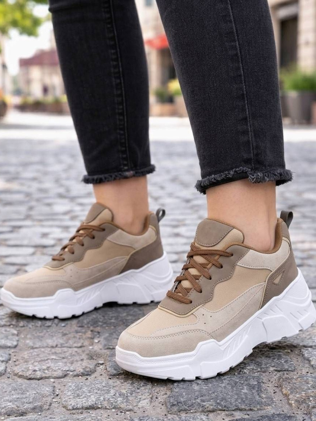 Roadster Women Colourblocked Sneakers