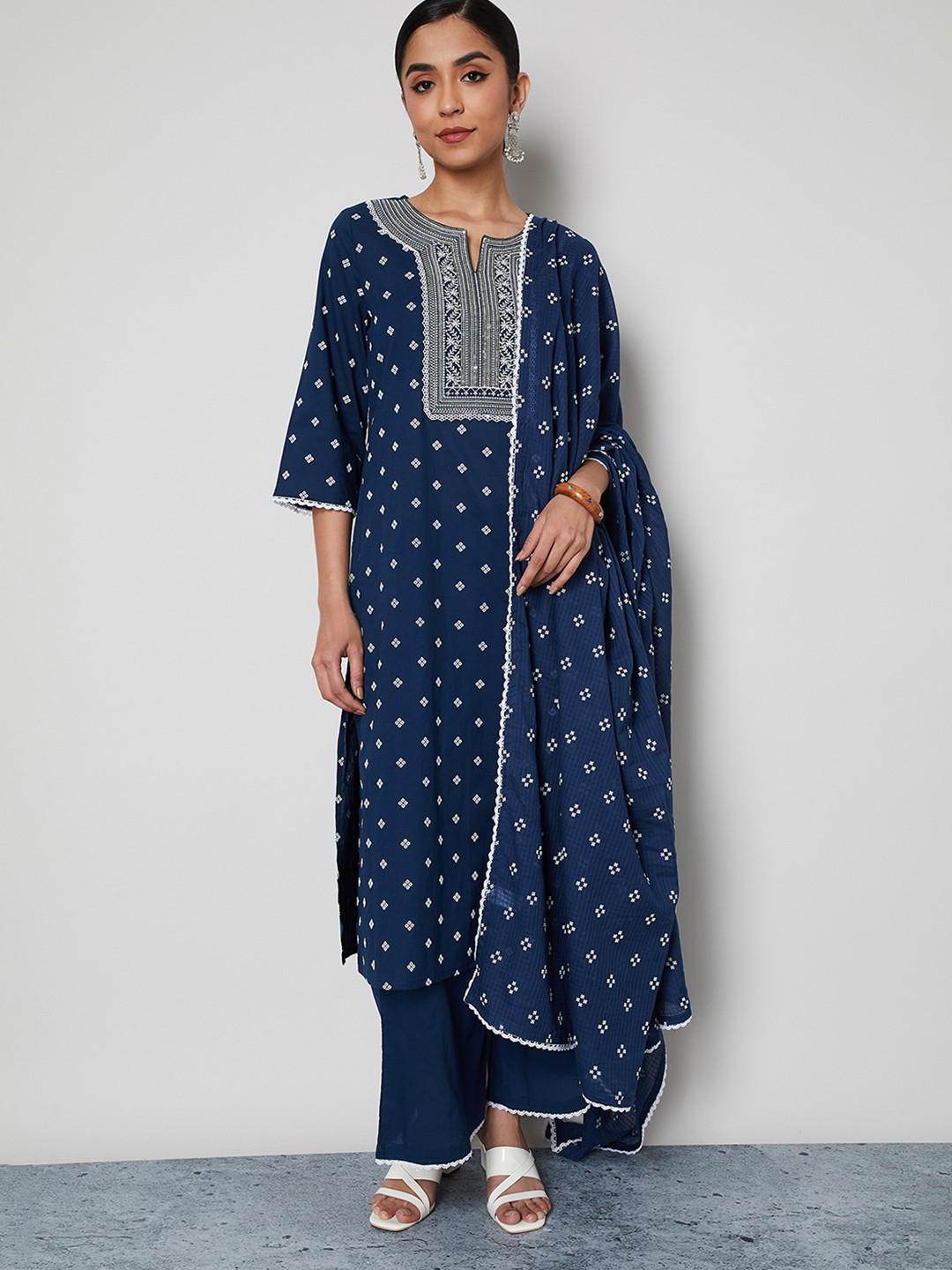 Melange by Lifestyle Printed Thread Work Pure Cotton Kurta with Palazzos & With Dupatta