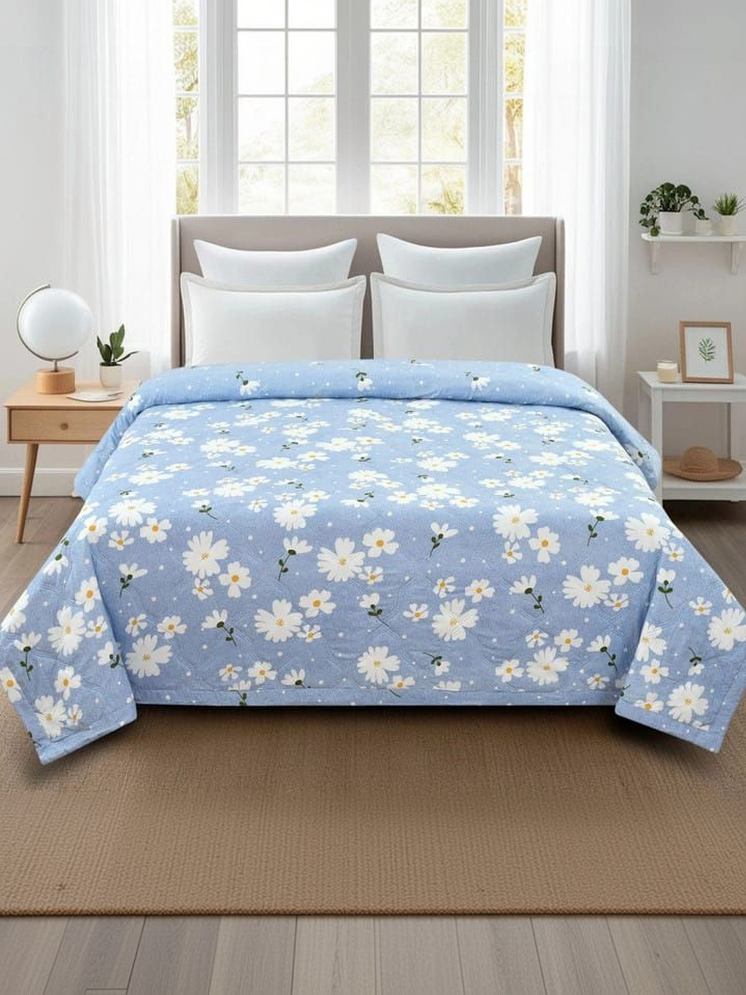 Comfowell Blue Floral AC Room 210 GSM Quilt