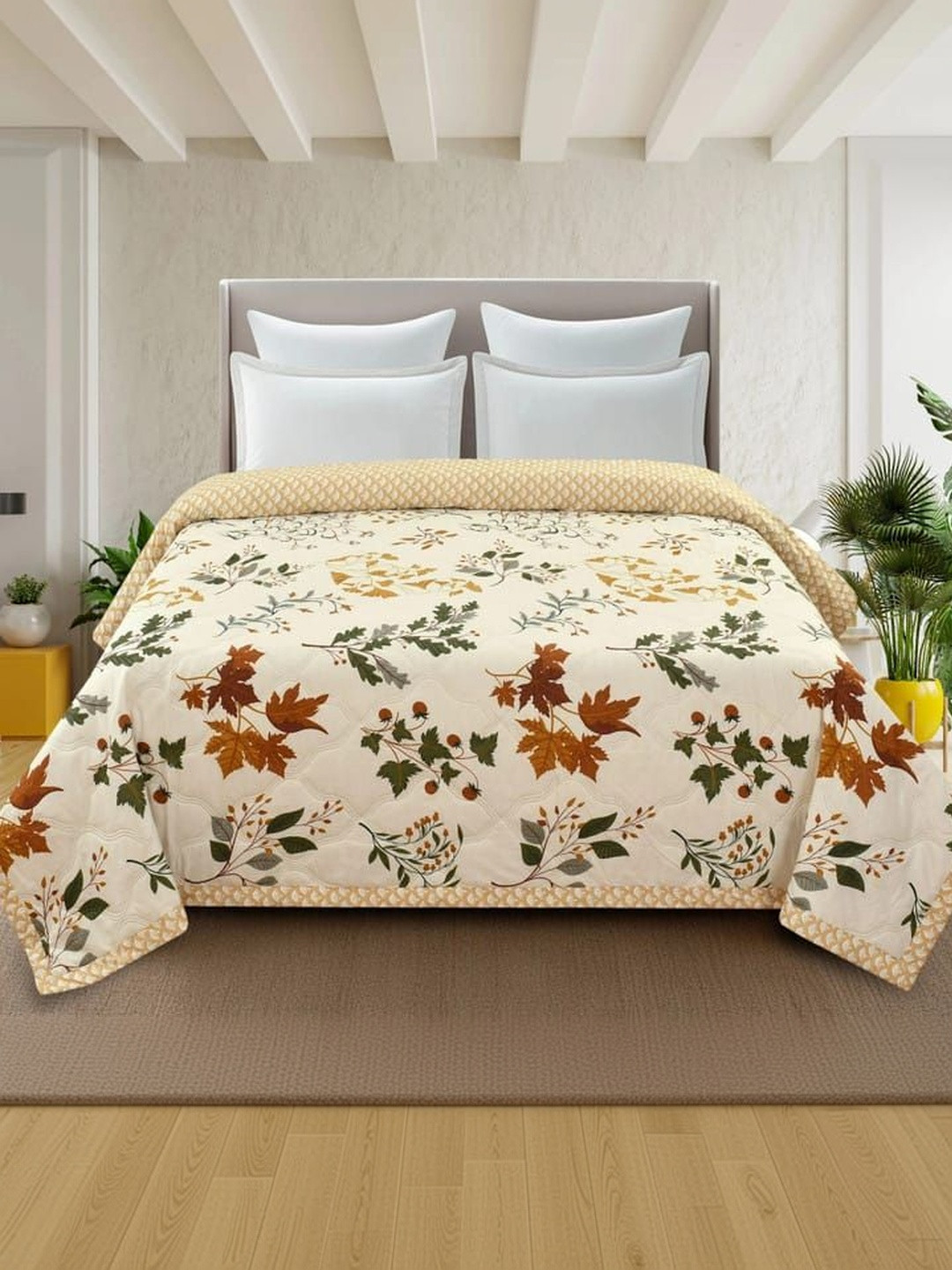 Comfowell Beige Floral AC Room 210 GSM Quilt