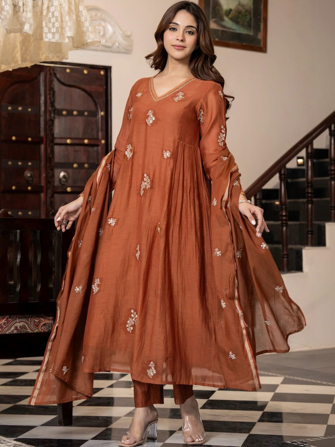 HBJ FASHION Women Ethnic Motifs Embroidered Empire Thread Work Kurta with Trousers & With Dupatta