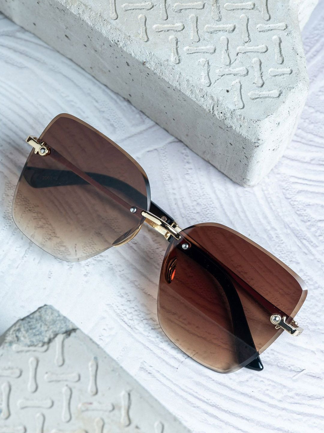 Leeway Women Gold Toned Rectangle Sunglasses With UV Protected Lens LW-2007-2