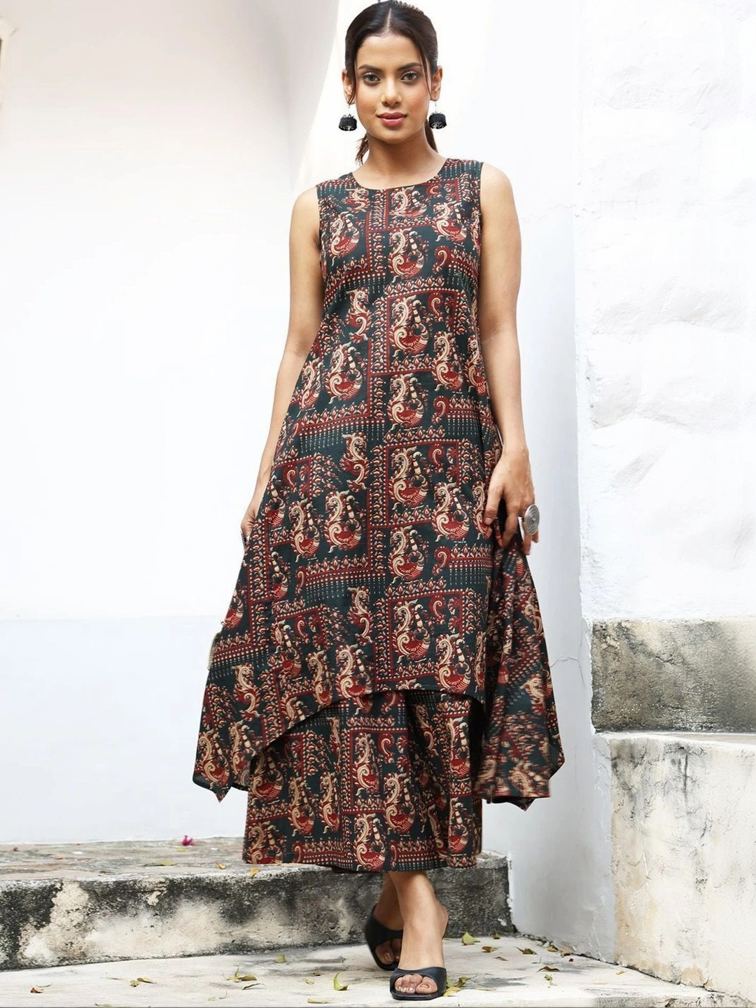 HBJ FASHION Women Ethnic Motifs Printed Layered Kurta with Trousers