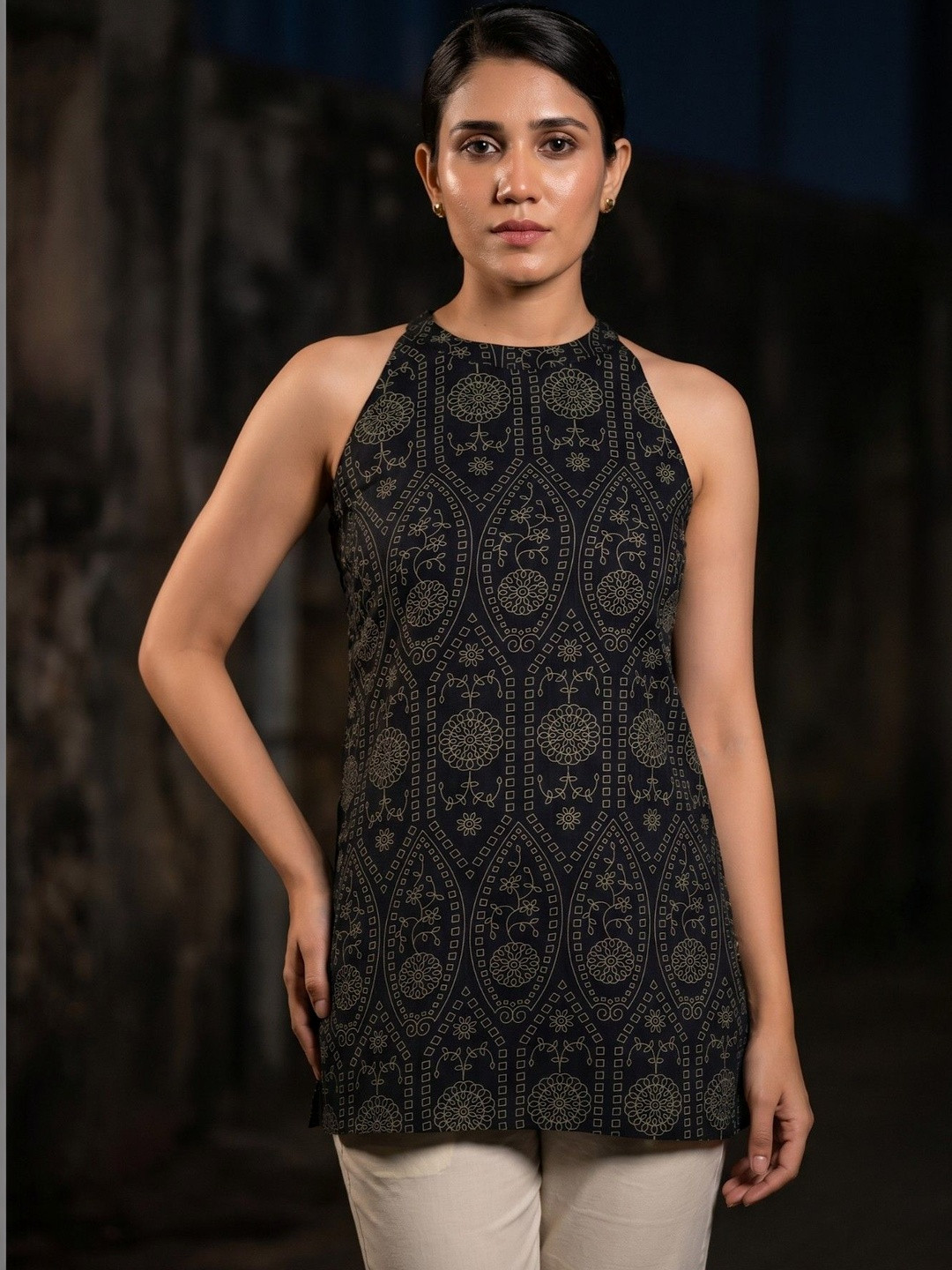 SAANWRI Ethnic Motifs Printed Halter Neck Kurti