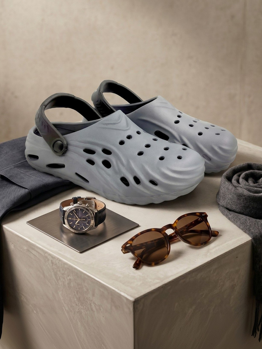 DRACKFOOT Men Clogs Sandals