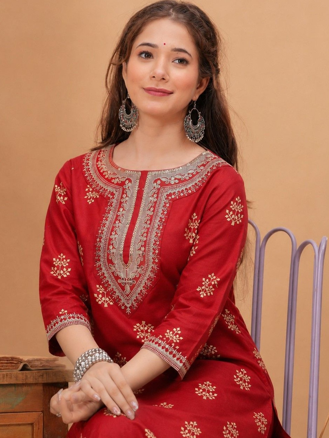 KKOUTFITS Women Ethnic Motifs Printed Thread Work Kurta