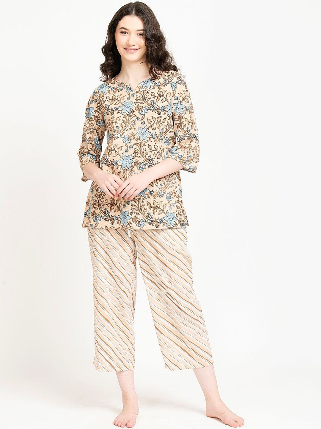 Vyom Tara Women Floral Printed Regular Pure Cotton Kurta with Palazzos Co-ords Set