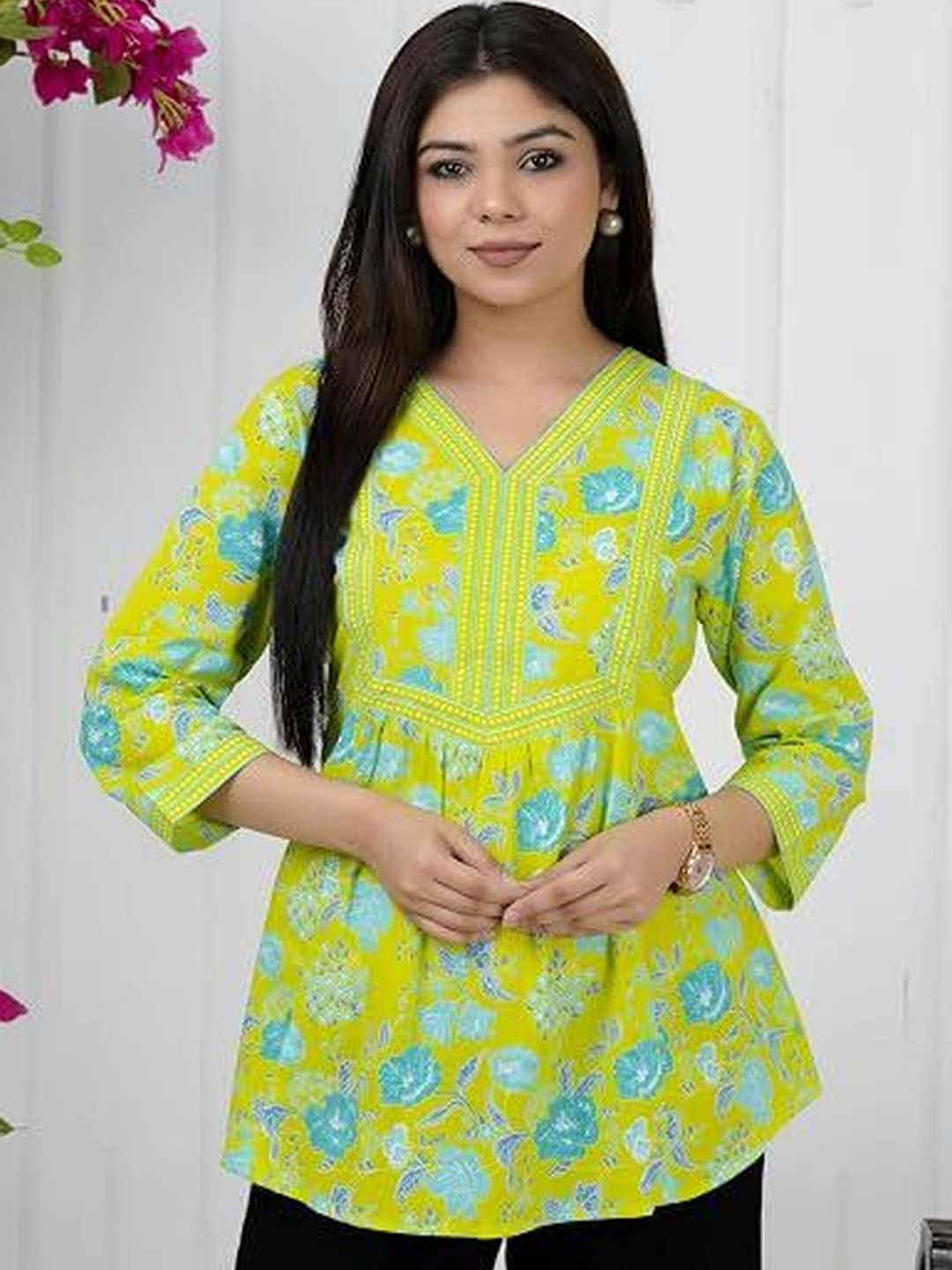 Threadflix Floral Print Cotton Blend Top