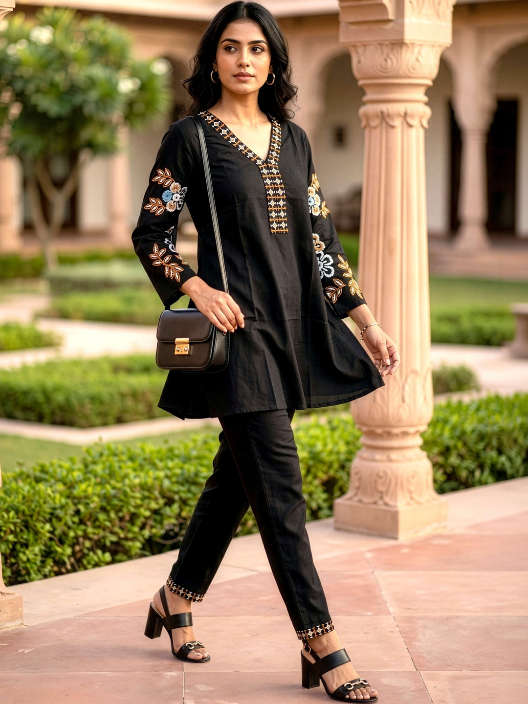 HEARTLOOM Embroidered Tunic with Trousers