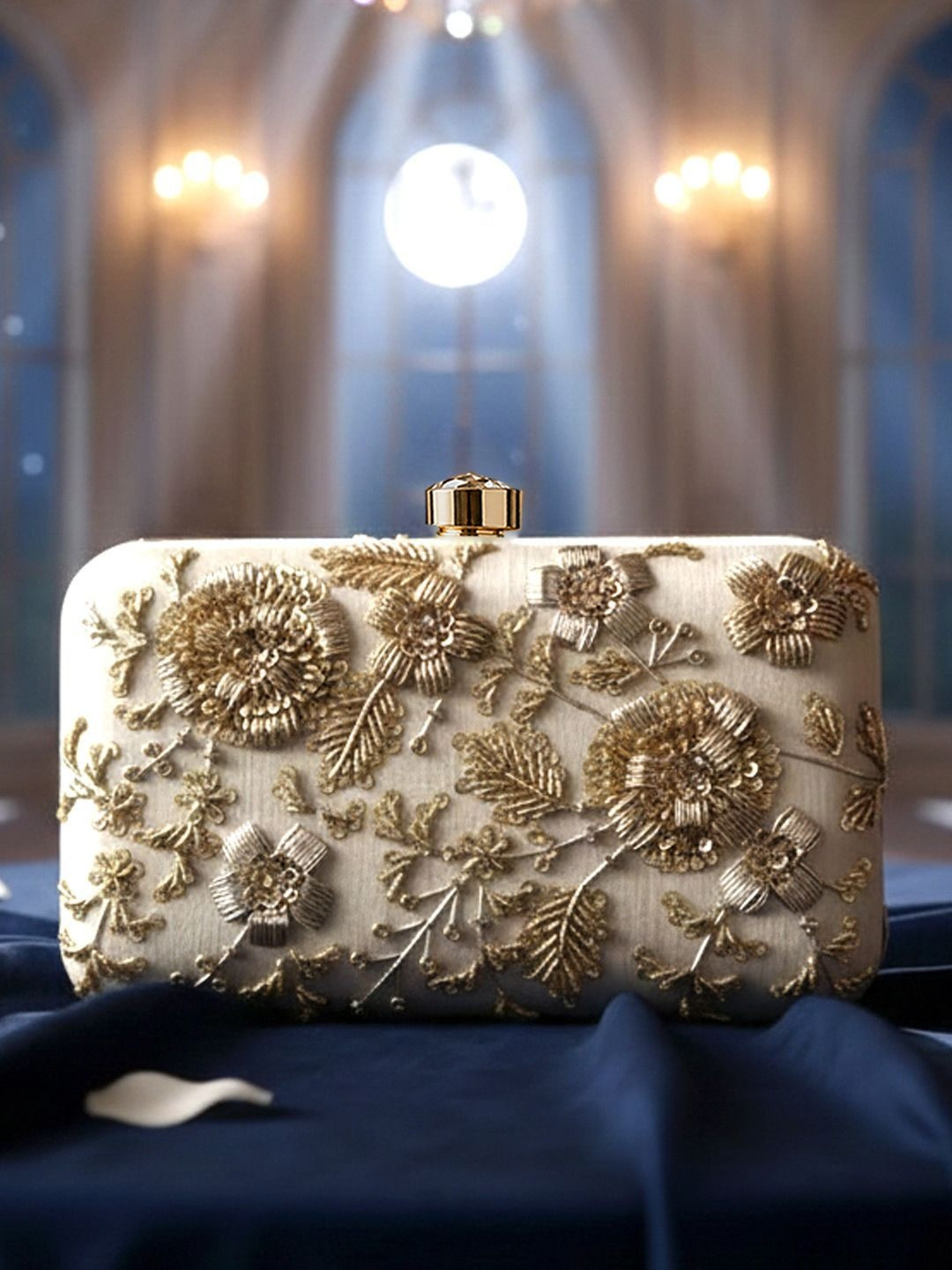 MaFs Embroidered Purse Clutch